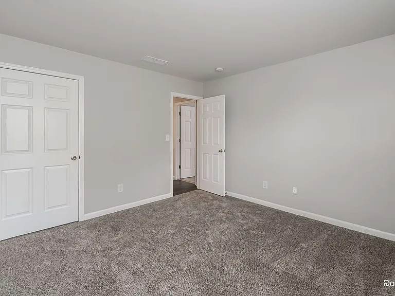 4583 Fairport Ct — Photo 9