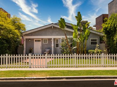 3561 Ashwood Ave, Los Angeles, CA, 90066