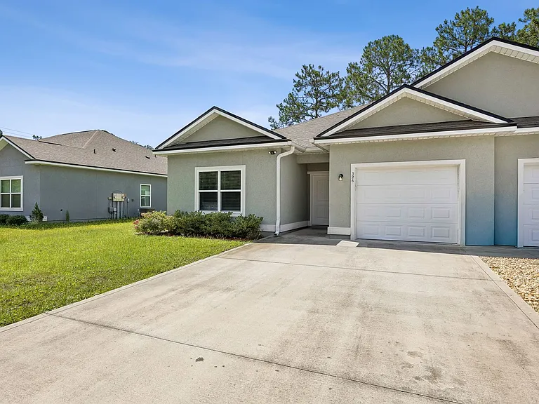326 Gary Cir — Photo 3