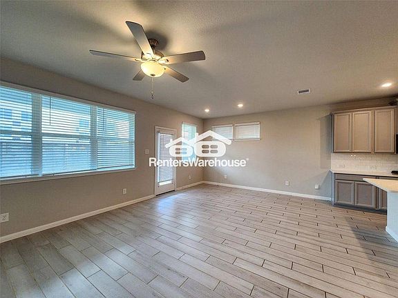 3rd image of 1512 Lakeline Oak Dr