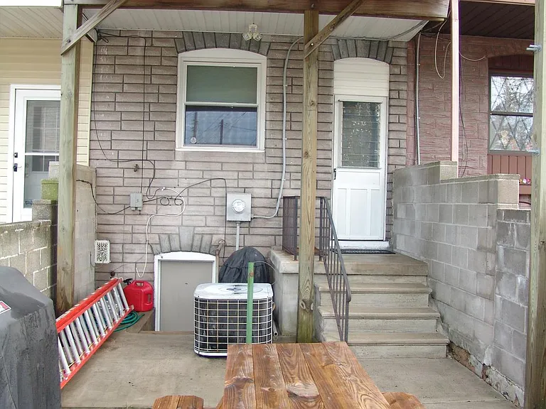 3720 Foster Ave — Photo 28