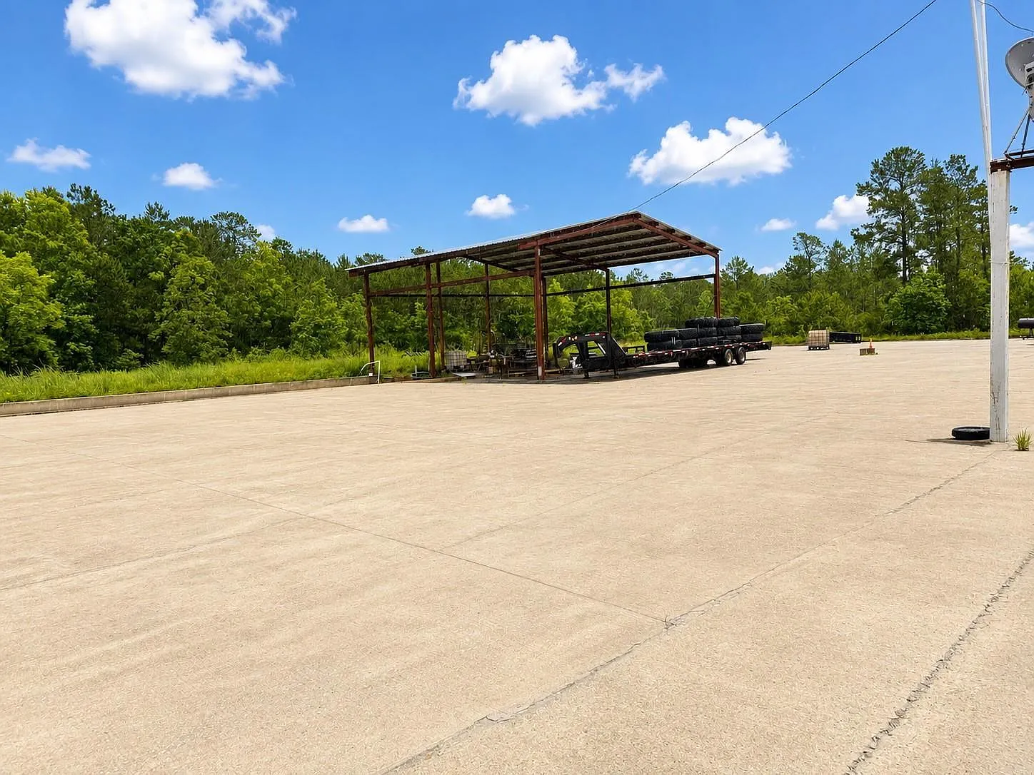 4 bed, 2.0 bath, $15,000 — Photo 4