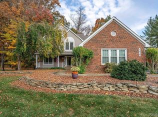 3438 Lakewood Shores Dr, Howell, MI