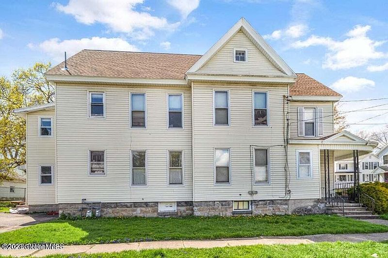 3rd image of 130 Prospect Street