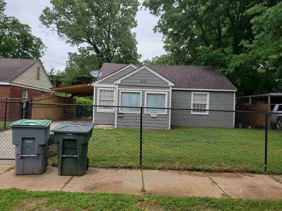 2nd image of 3626 N Lloyd Cres