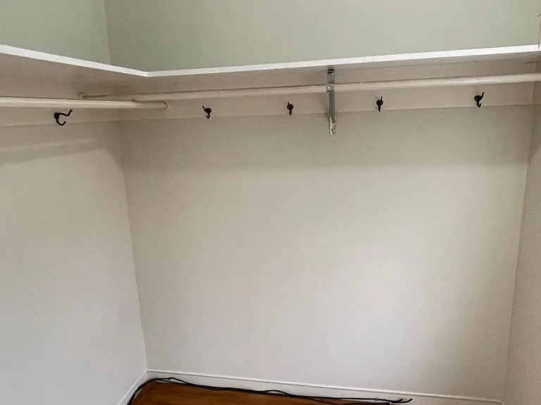 1003 Lombard St — Photo 17