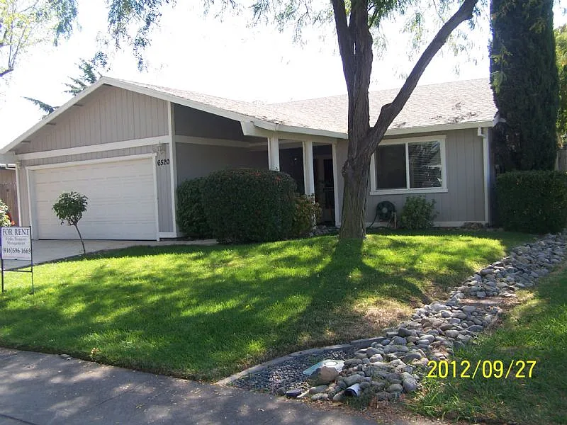 6520 Briartree Way photo 1