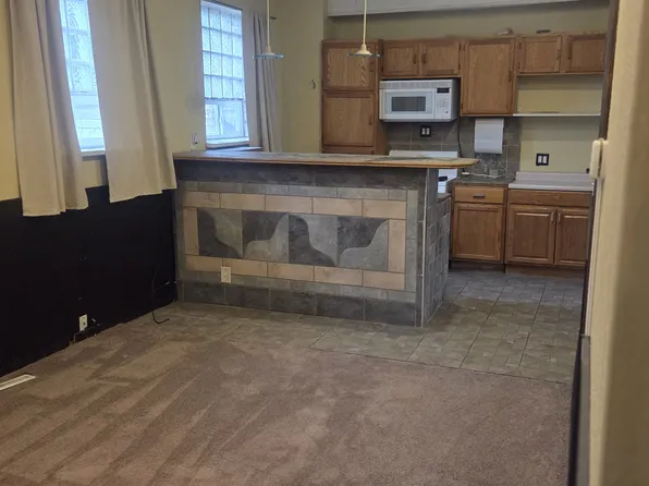 105 E Walker St, Milwaukee, WI 53204