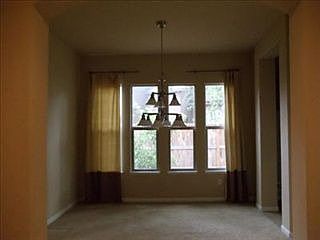 4th image of 228 Royal Oaks Dr