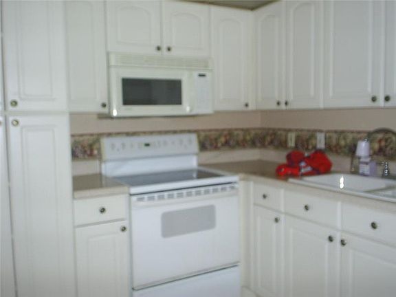 4th image of 400 Kings Point Dr #A.318
