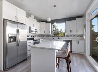 2783 Strathmore Rd #401, Langford, BC V9B 3X2