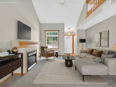 3799 Village Run Dr #512-DES, Des Moines, IA, 50317