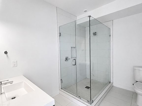 3rd image of 1418 Belmont St NW #Penthouse 503