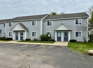 1041 E 16th St #204, Holland, MI 49423