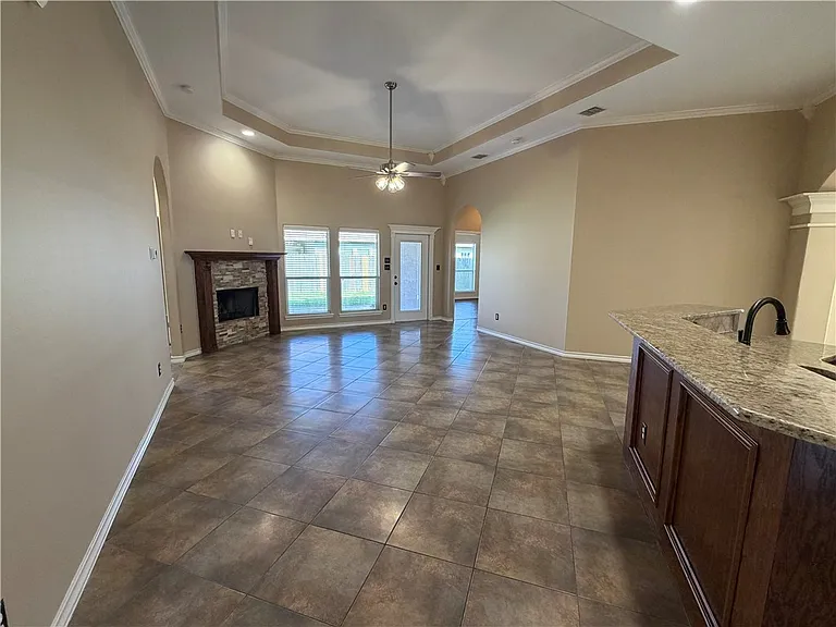 8317 Pocono Cir — Photo 4