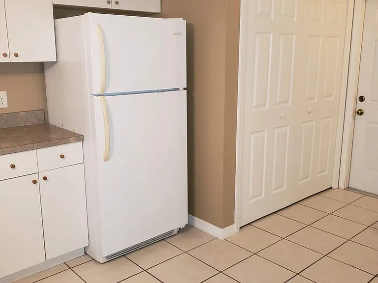 9328 N Travis Dr — Photo 7