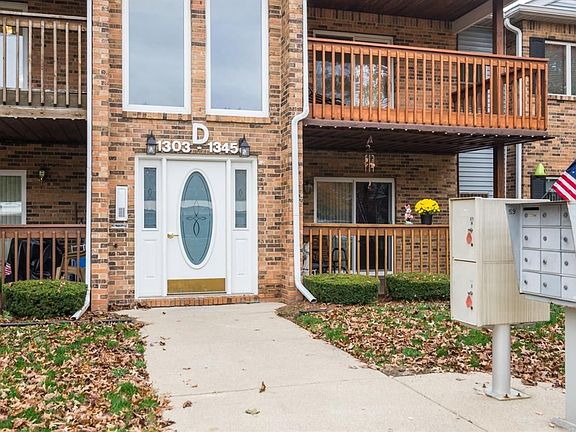 3rd image of 1327 Shoemaker Dr Unit 85