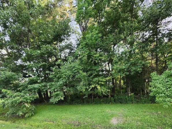 5718 Landmor Dr, Greenwell Springs, LA 70739