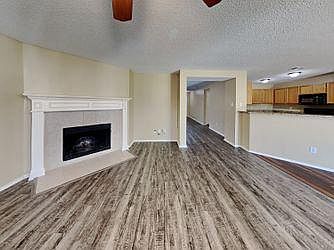 1st image of 3332 Silver Creek Dr