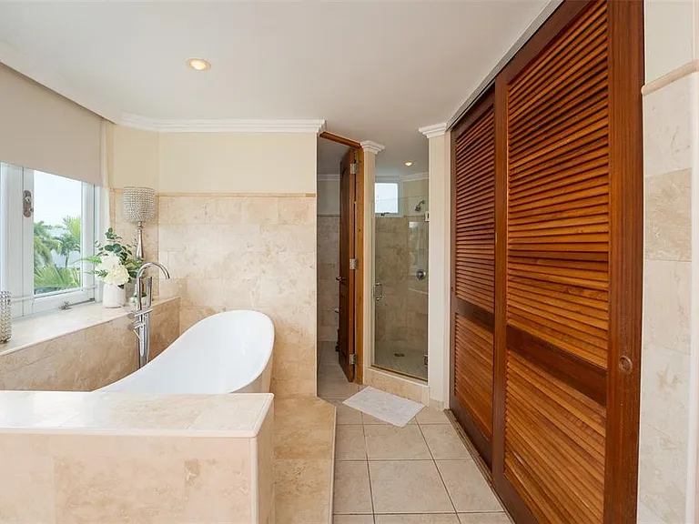 633 Mar De Bering — Photo 10