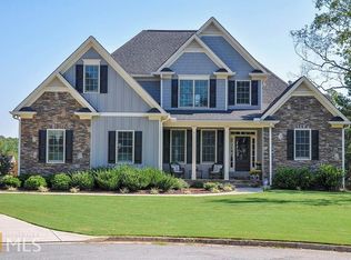 8 Oakleaf Ct, Cartersville, GA 30120