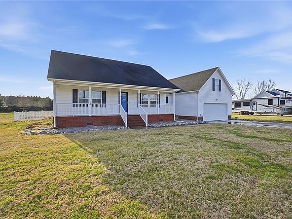 2nd image of 117 Pine Ridge Dr