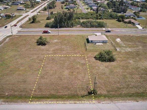 9 SW 24th Pl, Cape Coral, FL 33991