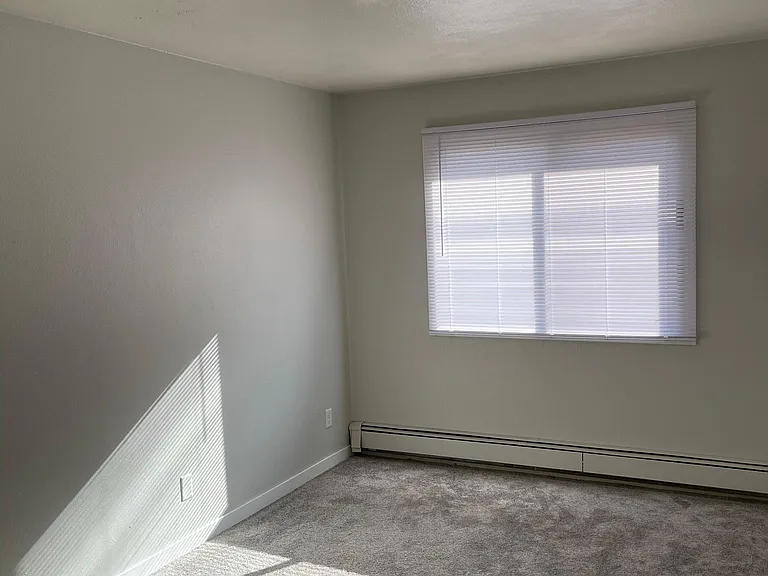 316 Ridgeland Ave #11 — Photo 6