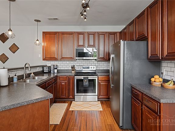 3rd image of 234 Azor Court #4A