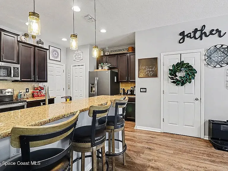 1560 Purple Plum Ln — Photo 5