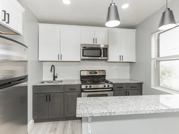 Courtyard Park Apartments