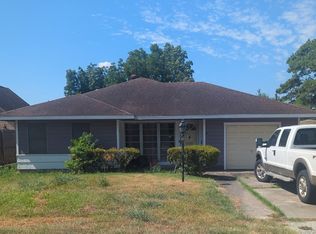 5305 Whitaker St, Groves, TX 77619