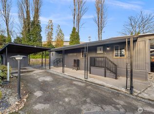 14322 Admiralty Way UNIT 8, Lynnwood, WA 98087