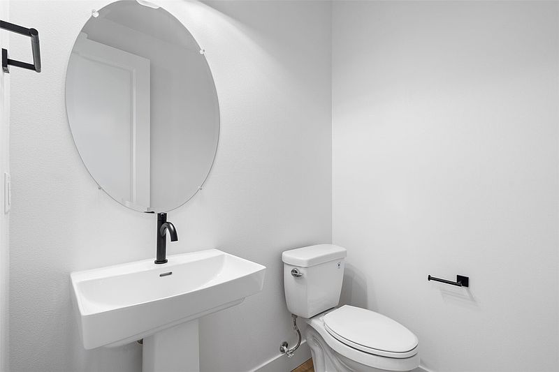 3rd image of 837 NW 175th Way