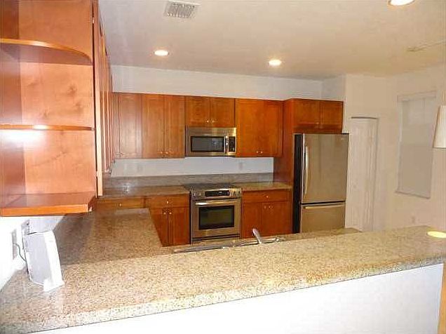 2nd image of 10880 NW 76th Ln