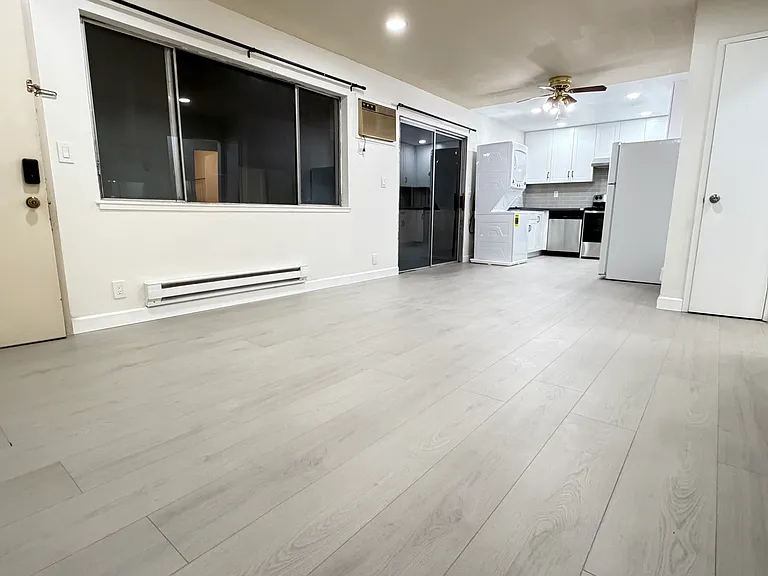 1577 Pomeroy Ave #202 — Photo 9