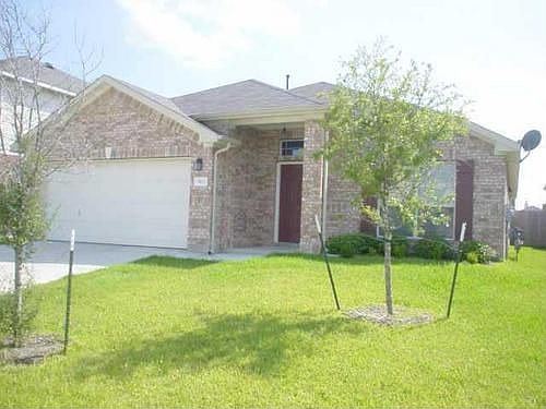 1st image of 3913 Rocky Shore Ln