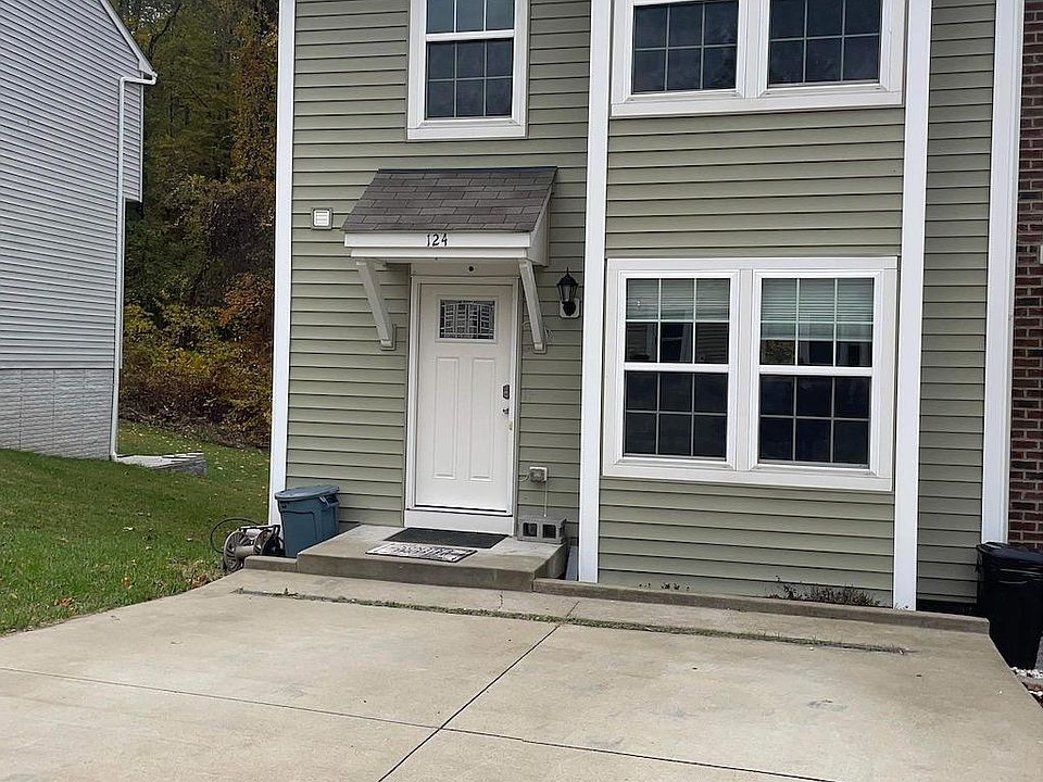 1st image of 124 Auburn Dr #124