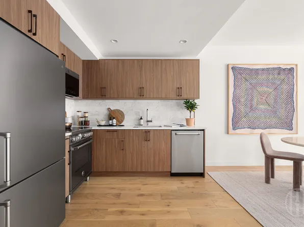 216 20th Street image 5 of 18