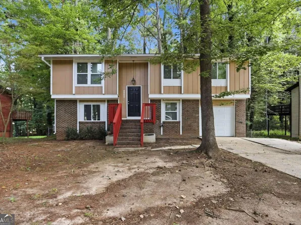 8862 Raven Dr, Jonesboro, GA 30238