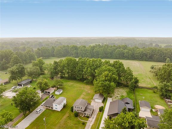 4th image of 33721 Henwell Rd