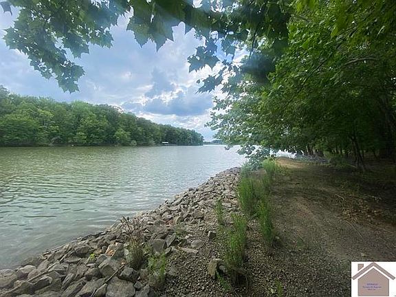 3rd image of 11 Breckinridge Point