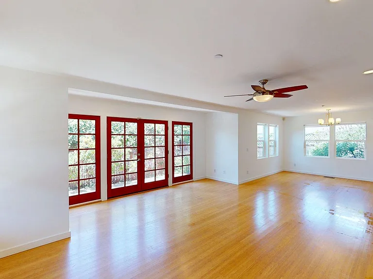 1147 Francisco St — Photo 5