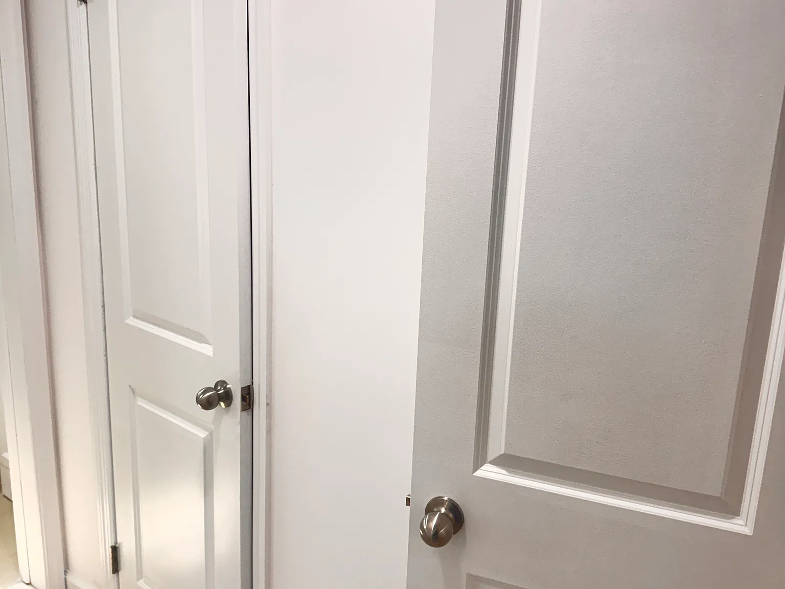 2 bed, 900 sqft, $2,700 — Photo 3