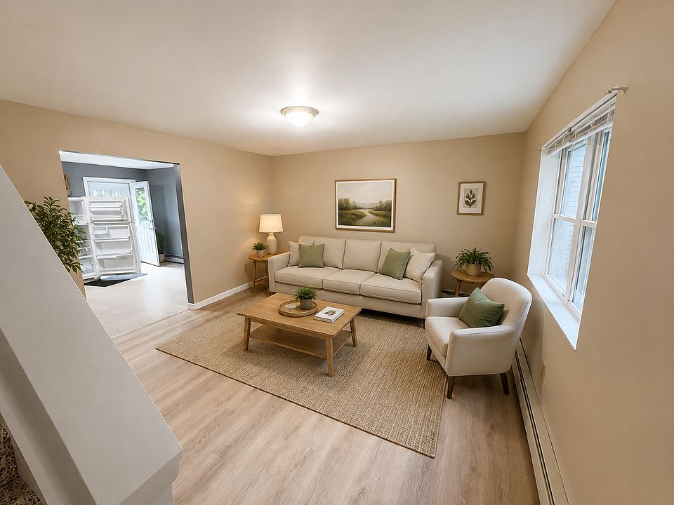 1st image of 9 Dollard Farm Way #1