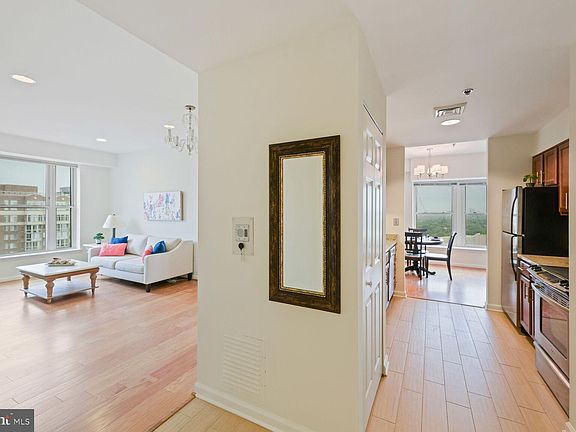 2nd image of 900 N Taylor St APT 2131