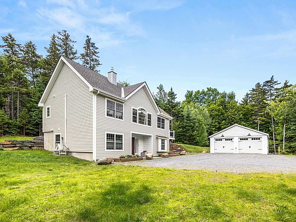 5th image of 45 Sawmill Village Way