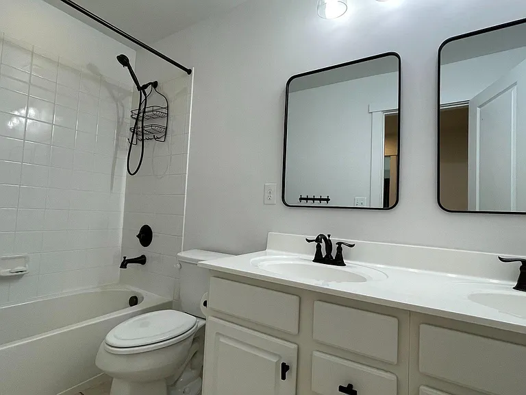 2309 Harmsworth Dr — Photo 19