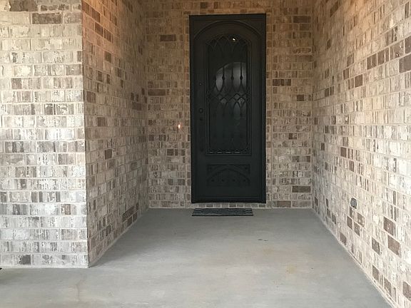 4th image of 9724 Oak Heights Dr