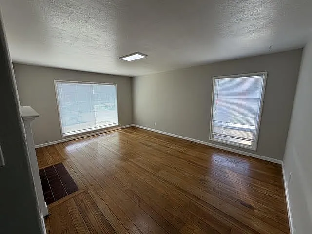 1269 Chapel Ave — Photo 2
